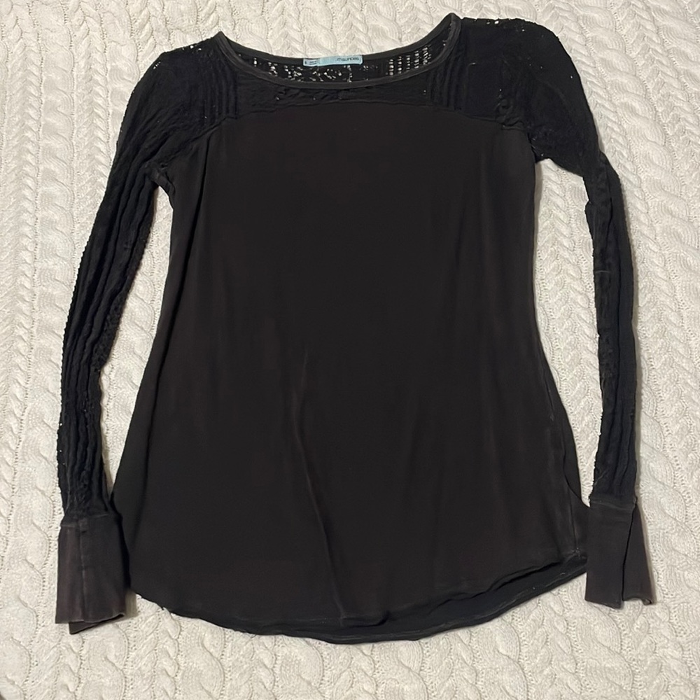 Long sleeve shirt with lace